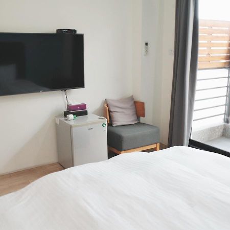 Happy Guesthouse Сяолюцю Екстер'єр фото